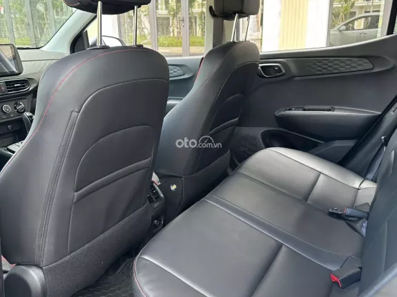 Hyundai Grand i10 2023 - Xe siêu lướt 12.000 km, giá tốt sang tên