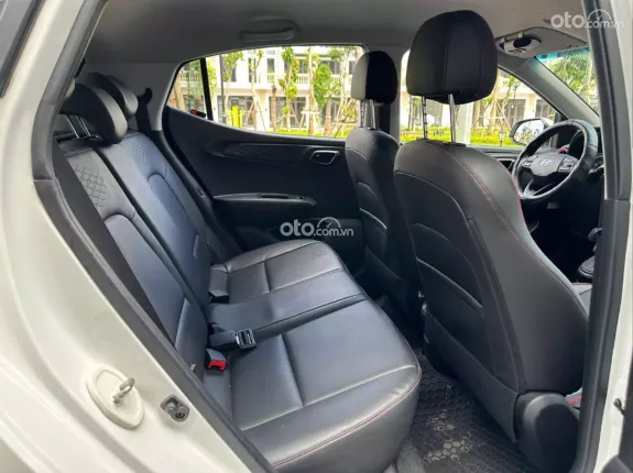 Hyundai Grand i10 2023 - Xe siêu lướt 12.000 km, giá tốt sang tên