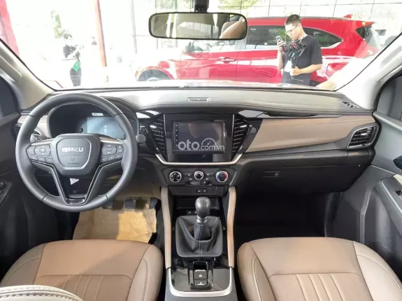 Isuzu mu-X 1.9 B7 4x2 MT 2025 - Ưu đãi khủng tiền mặt - Trả trước từ 250 tr