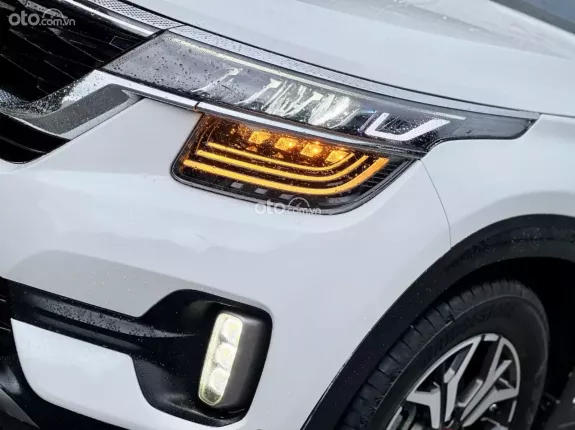 Kia Seltos 1.4 Premium 2021 - Siêu đẹp!