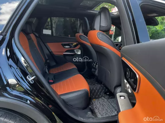 Mercedes-Benz GLC 300 4Matic 2024 - Mercedes GLC300 4Matic 2024 siêu lướt 4.500km như xe thùng