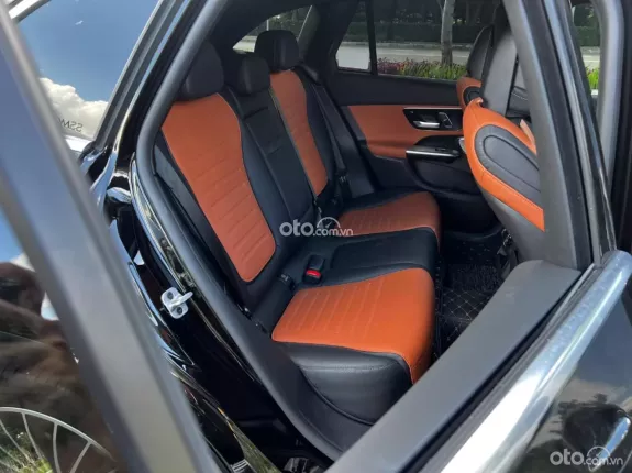 Mercedes-Benz GLC 300 4Matic 2024 - Mercedes GLC300 4Matic 2024 siêu lướt 4.500km như xe thùng