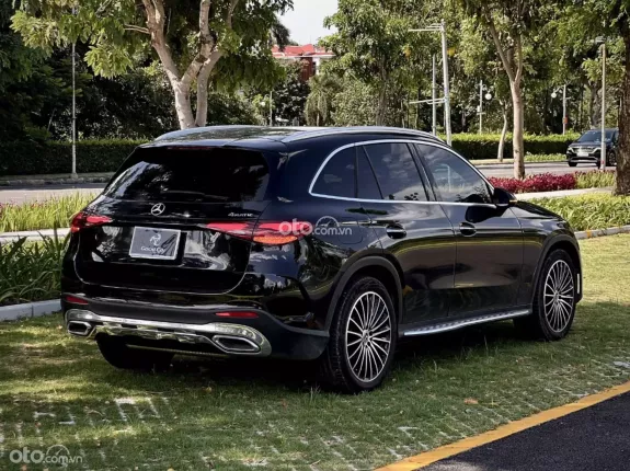 Mercedes-Benz GLC 300 4Matic 2024 - Mercedes GLC300 4Matic 2024 siêu lướt 4.500km như xe thùng