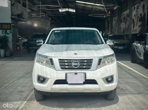Nissan Navara 2.5 MT 2017 - Xe bán tải thực dụng – Gầm cao – Máy khỏe