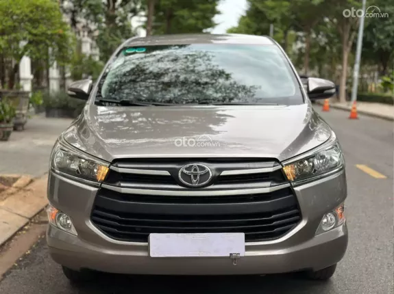 Toyota Innova 2.0E 2017 - Xe gia đình sử dụng