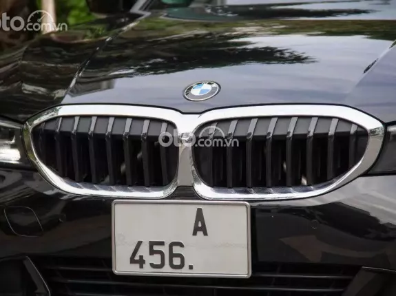 BMW 320i Sport Line 2022 - Full black cực ngầu