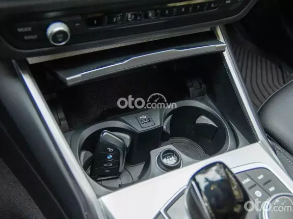 BMW 320i Sport Line 2022 - Full black cực ngầu
