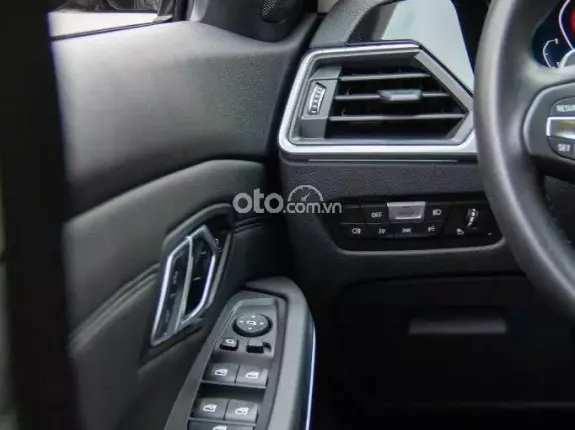 BMW 320i Sport Line 2022 - Full black cực ngầu