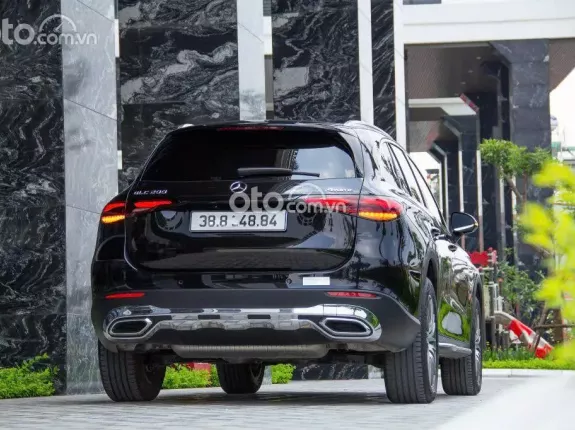 Mercedes-Benz GLC 200 4Matic 2023 - Sản xuất 2023 đăng ký lần đầu tháng 9/2024
