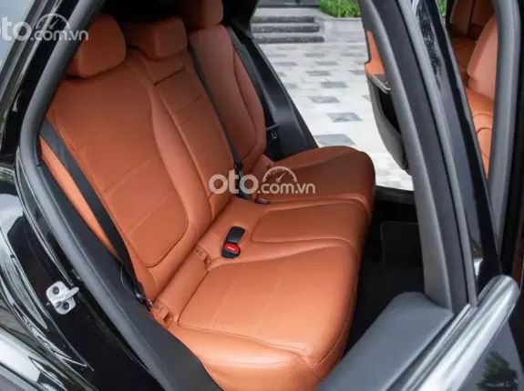 Mercedes-Benz GLC 200 4Matic 2023 - Sản xuất 2023 đăng ký lần đầu tháng 9/2024