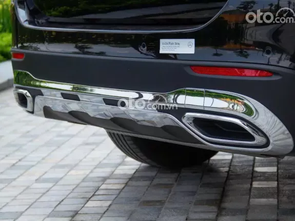 Mercedes-Benz GLC 200 4Matic 2023 - Sản xuất 2023 đăng ký lần đầu tháng 9/2024