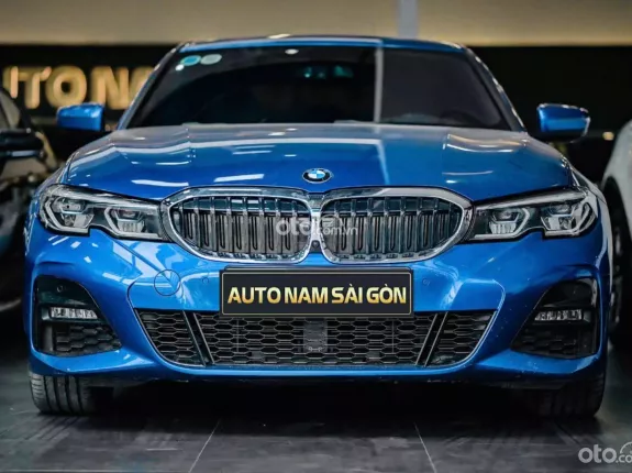 BMW 330i M Sport 2021 - Model 2022 màu xanh cực bén