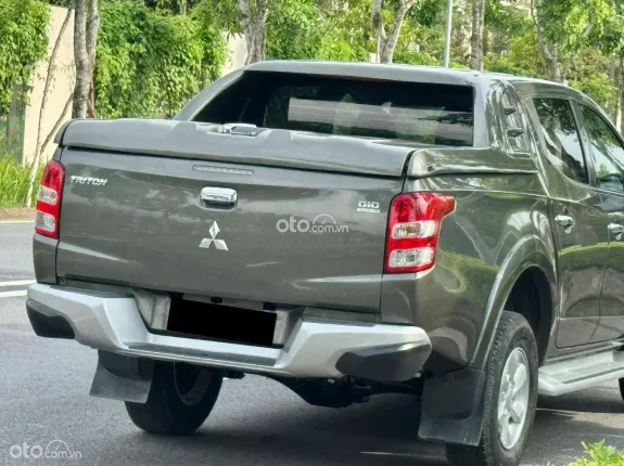Mitsubishi Triton 2018 - Xe đã lên full đồ chơi cho xe bao chất