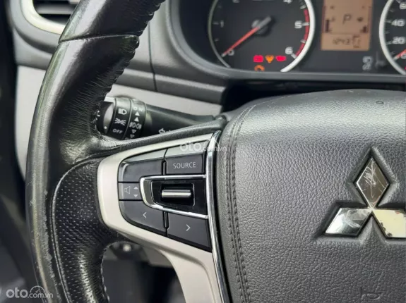 Mitsubishi Triton 2018 - Xe đã lên full đồ chơi cho xe bao chất