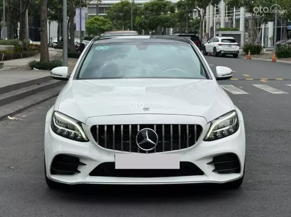 Mercedes-Benz C180 AMG 2021 - Xe đã qua sử dụng, odo thấp, chất lượng đảm bảo