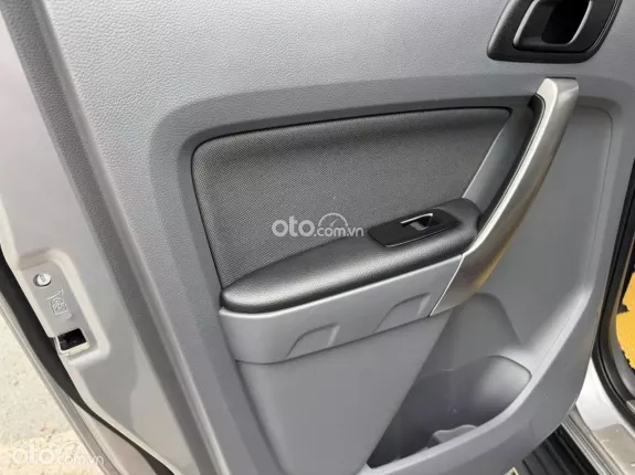 Ford Ranger XLS 2.2 4x2 AT 2016 - Bán tải số 1 thị trường