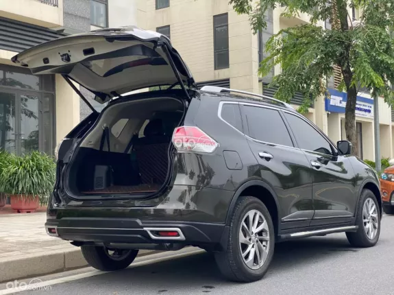 Nissan X trail 2.5 SV 4WD Premium 2018 - Chính chủ tư nhân từ đầu biển Hà Nội