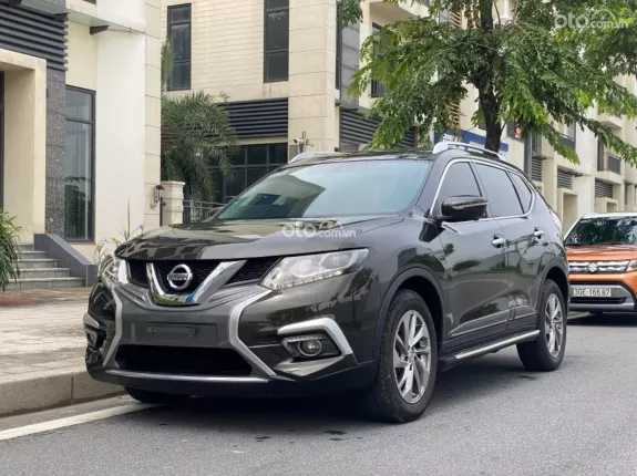 Nissan X trail 2.5 SV 4WD Premium 2018 - Chính chủ tư nhân từ đầu biển Hà Nội