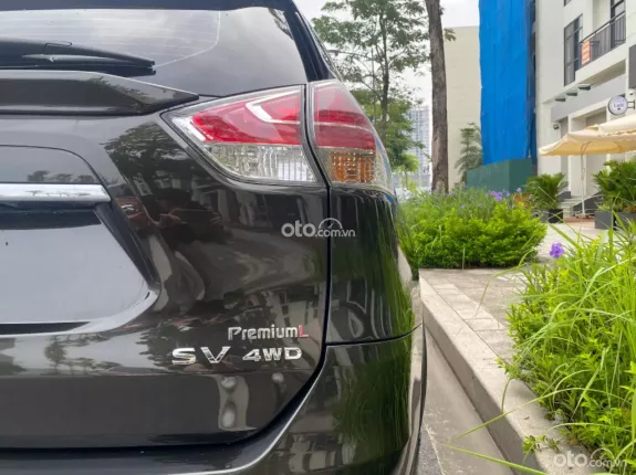 Nissan X trail 2.5 SV 4WD Premium 2018 - Chính chủ tư nhân từ đầu biển Hà Nội