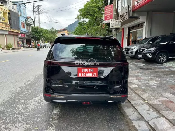 Kia Carnival 2.2D Premium 2021 - Cần bán gấp xe MPV đầy đủ tiện nghi bản Premium
