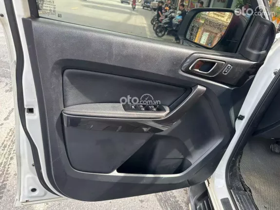 Ford Ranger Wildtrak 2.0L 4x4 AT 2018 - Bán tải thể thao chất lượng cao - Zin tuyệt đối
