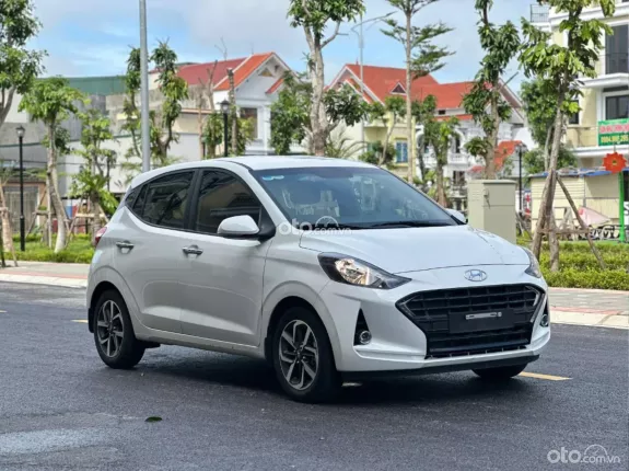 Hyundai Grand i10 2023 - Siêu lướt 12000 km, bao check test