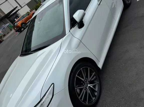 Toyota Camry 2.0Q 2022 - Xe đẹp, đủ hồ sơ, bảo hành full hãng