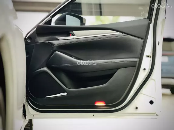 Mazda 6 2.0 AT 2023 - Cơ hội sở hữu xe sang trọng với giá ưu đãi