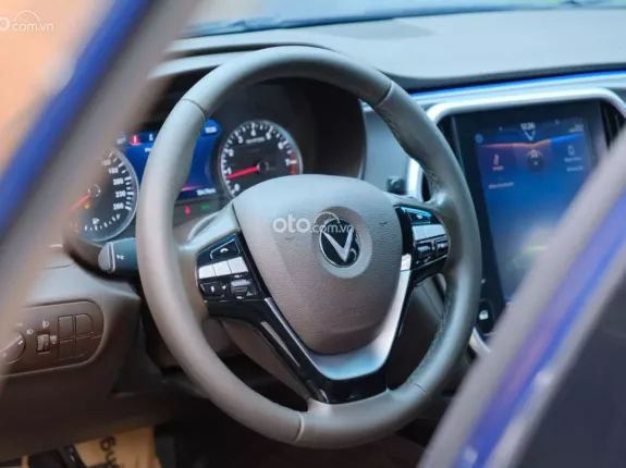 VinFast LUX A2.0 Tiêu chuẩn 2022 - Hỗ trợ trả góp 70% giá trị xe, bảo hành hãng