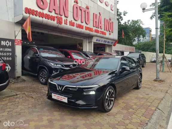 VinFast LUX A2.0 Tiêu chuẩn 2022 - VinFast Lux A 2.0 Tiêu chuẩn 2022