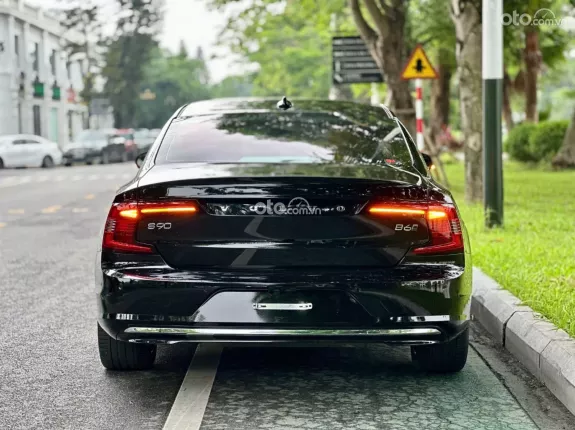 Volvo S90 ultimate 2022 - Duy nhất 1 bản tại VN full tính năng trục cơ sở kéo dài hơn E-class