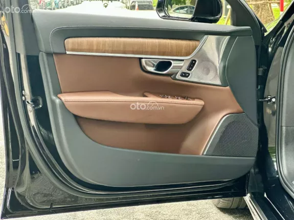 Volvo S90 ultimate 2022 - Duy nhất 1 bản tại VN full tính năng trục cơ sở kéo dài hơn E-class