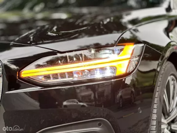 Volvo S90 ultimate 2022 - Duy nhất 1 bản tại VN full tính năng trục cơ sở kéo dài hơn E-class