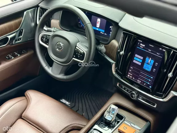 Volvo S90 ultimate 2022 - Duy nhất 1 bản tại VN full tính năng trục cơ sở kéo dài hơn E-class