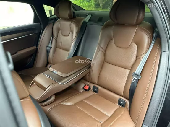 Volvo S90 ultimate 2022 - Duy nhất 1 bản tại VN full tính năng trục cơ sở kéo dài hơn E-class