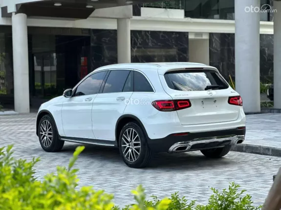 Mercedes-Benz GLC 200 V1 2022 - Xe một chủ mua mới từ đâu, nguyên zin bao check cả xe