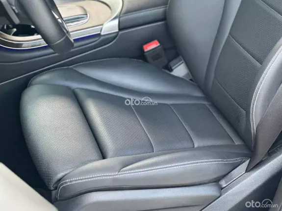 Mercedes-Benz GLC 200 V1 2022 - Xe một chủ mua mới từ đâu, nguyên zin bao check cả xe