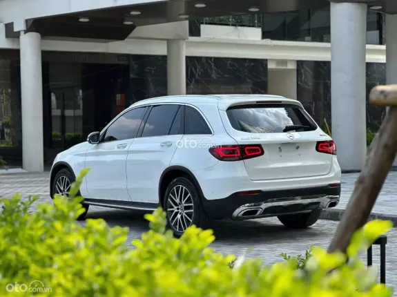 Mercedes-Benz GLC 200 V1 2022 - Xe một chủ mua mới từ đâu, nguyên zin bao check cả xe