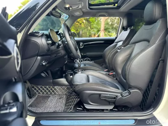 Mini Cooper S 3 cửa 2022 - Cập bến 1 em hàng hiếm cho các chị em