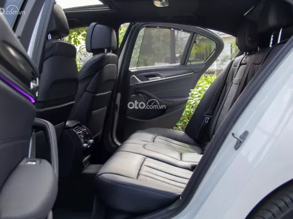 BMW 530i M Sport 2022 - Đăng ký T8/2022