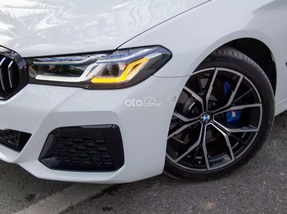 BMW 530i M Sport 2022 - Đăng ký T8/2022