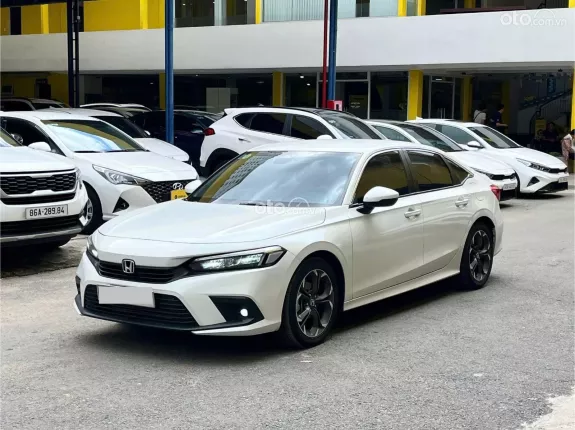 Honda Civic 1.5 G 2023 - Xe gia đình 1 chủ, nguyên bản 100%