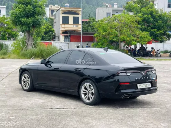 VinFast LUX A2.0 Tiêu chuẩn 2021 - Xe bảo dưỡng full hãng, check test thoải mái