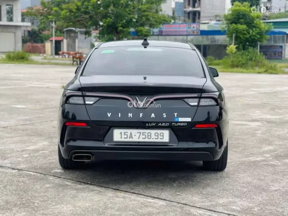 VinFast LUX A2.0 Tiêu chuẩn 2021 - Xe bảo dưỡng full hãng, check test thoải mái