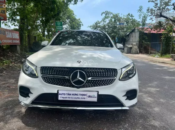 Mercedes-Benz GLC 300 4Matic 2018 - Cam kết chất lượng xe, không đâm đụng, tai nạn