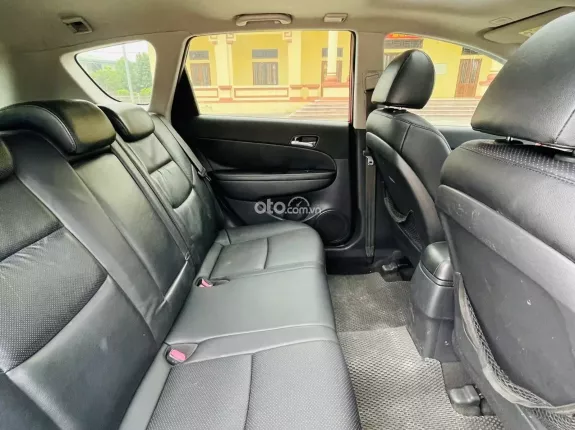 Hyundai i30 CW 1.6 AT 2009 - Xe rất đẹp nhiều đồ chơi