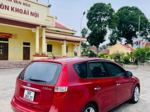 Hyundai i30 CW 1.6 AT 2009 - Xe rất đẹp nhiều đồ chơi