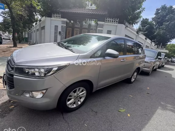 Toyota Innova 2.0E 2020 - Toyota innova 2.0E sản xuất 2020: Odo 6v7