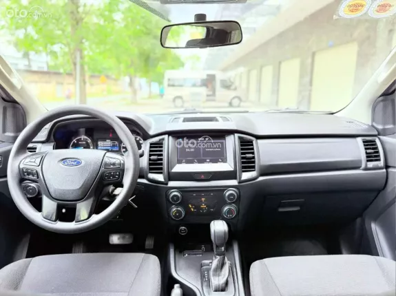 Ford Ranger XLS 2.2 4x2 AT 2020 - Xe bán tải mạnh mẽ, giá chỉ 535 triệu