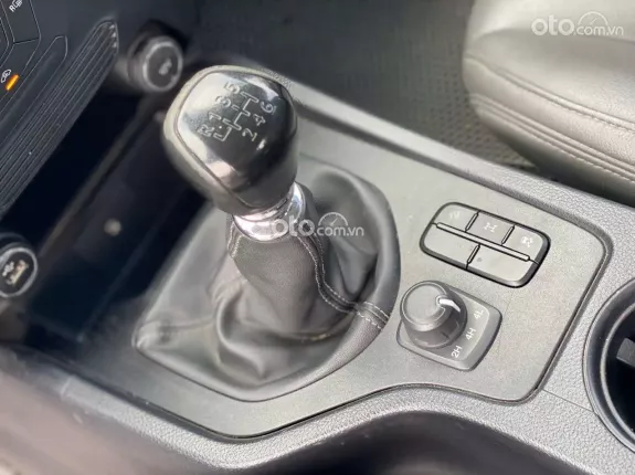 Ford Ranger XLT 2.0 4x4 AT 2019 - Xe 1 chủ mới từ đầu đăng ký lần đầu 2020